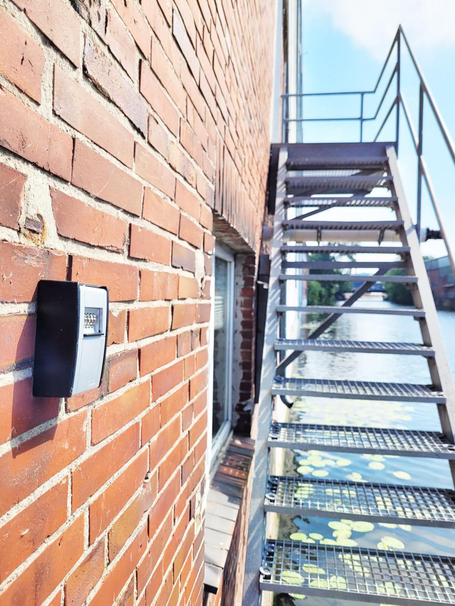 Apartment Exklusives Hafen-appartement Mit Whirlpool, Mit Wasserblick, City-nah & Eigenem Parkplatz