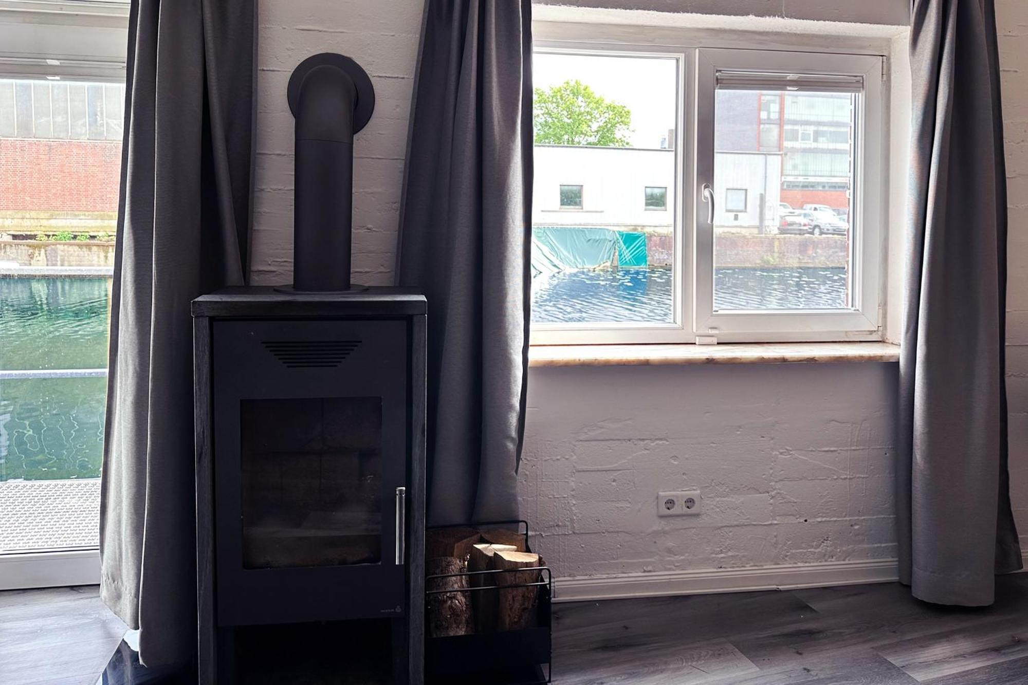 Apartament Exklusives Hafen-appartement Mit Whirlpool, Mit Wasserblick, City-nah & Eigenem Parkplatz *